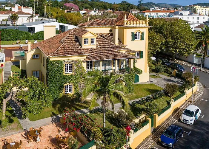 Bed and Breakfast Casa Portuguesa - Charming House Ponta Delgada